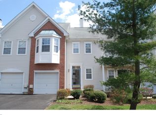10 Howe Ct #108, Pennington, NJ 08534