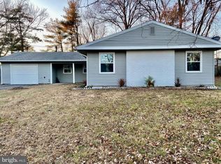 28 East Ln, Willingboro, NJ 08046