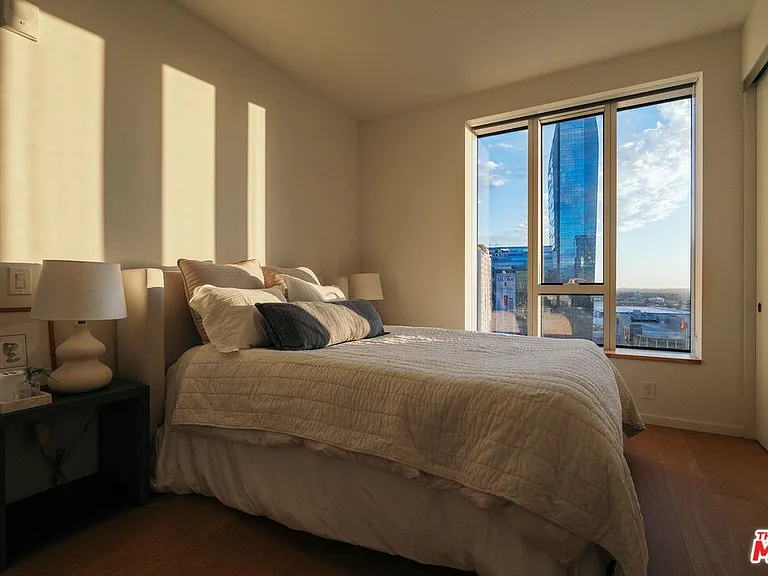 889 Francisco St #1801 — Photo 11