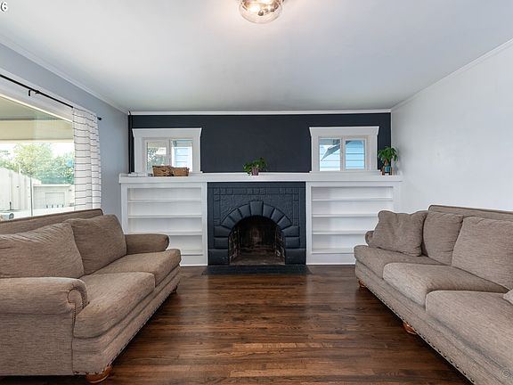 2nd image of 2310 Columbia Blvd