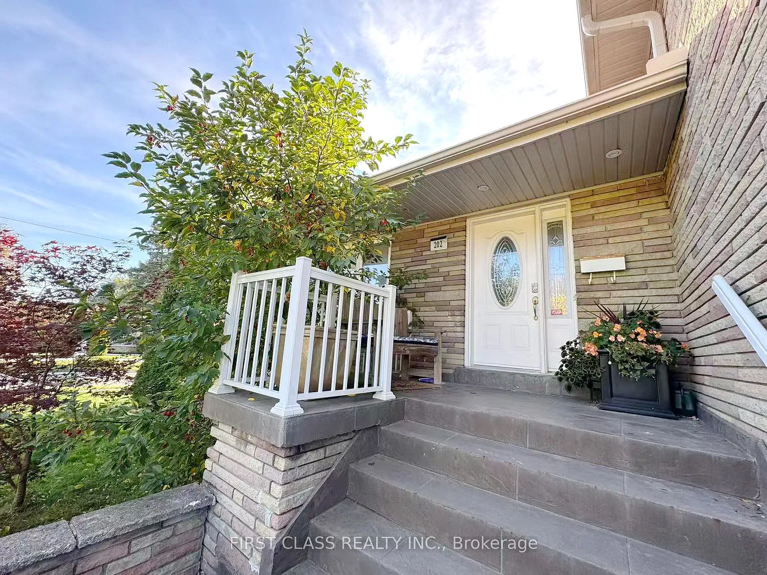 3 bed, $4,150 — Photo 3