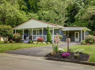 1204 Thomas Blvd, Elizabethton, TN 37643