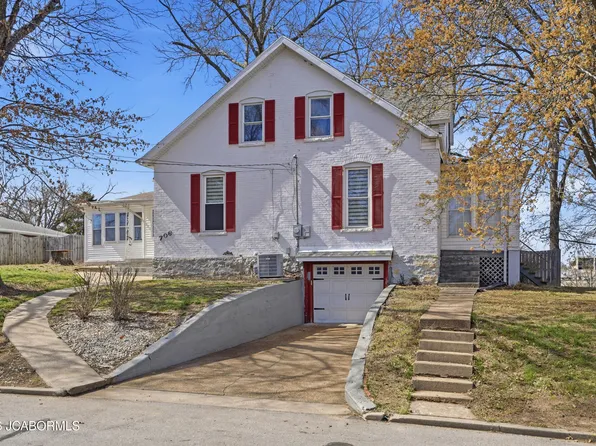 706 Nelson Dr, Jefferson City, MO 65101