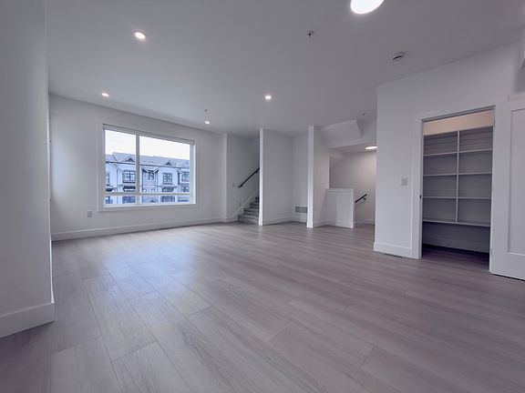 5th image of 6887 204th St #16