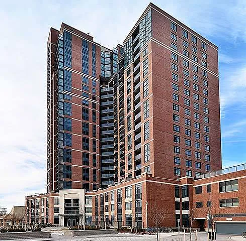 61 Heintzman St #1310