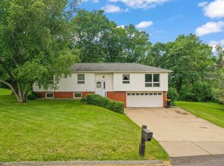 1056 Forest Hills Dr SW, Rochester, MN 55902