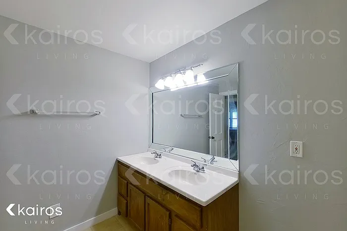 4417 Brown Ave — Photo 17