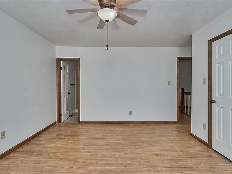 4616 Marlwood Way — Photo 6
