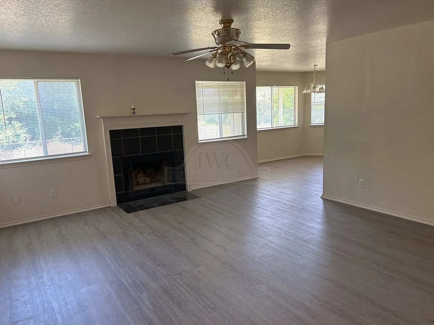 1902 Wright Way, Killeen — Photo 2