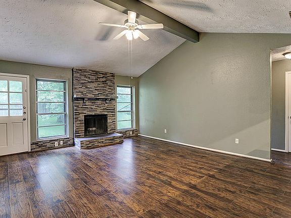 3rd image of 212 Brookdale Dr