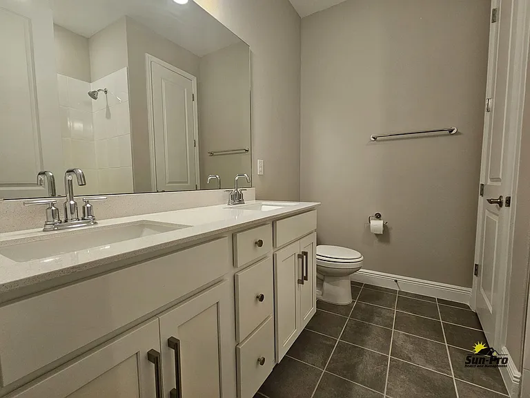 379 Birkdale Dr — Photo 36