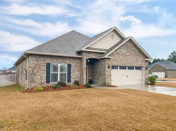 200 Lydia Dr, Bonaire, GA 31005