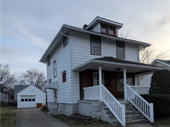 1360 Prospect St, Barberton, OH 44203