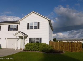 224 Smallwood Rd, Hubert, NC 28539