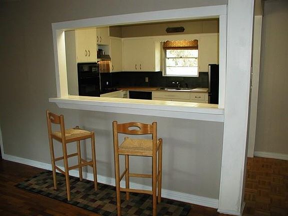 3rd image of 1138 Lakeshore Dr