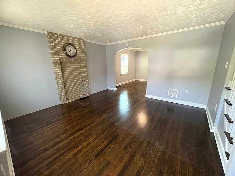 728 George St — Photo 4