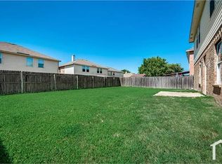 1109 Boxwood Dr, Crowley, TX 76036