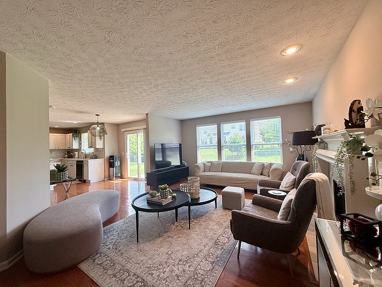 14010 Avalon East Dr — Photo 23
