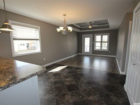 3rd image of 310 Victoria Ave