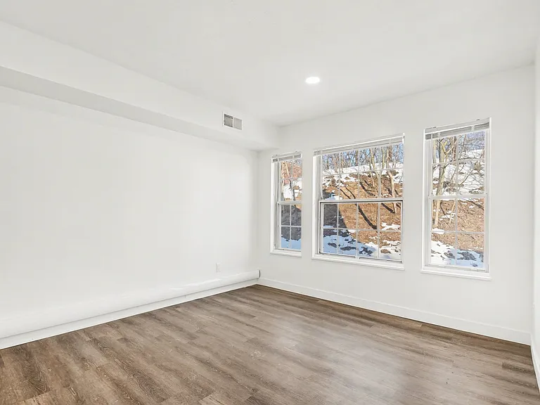 Harter Heights Place — Photo 21