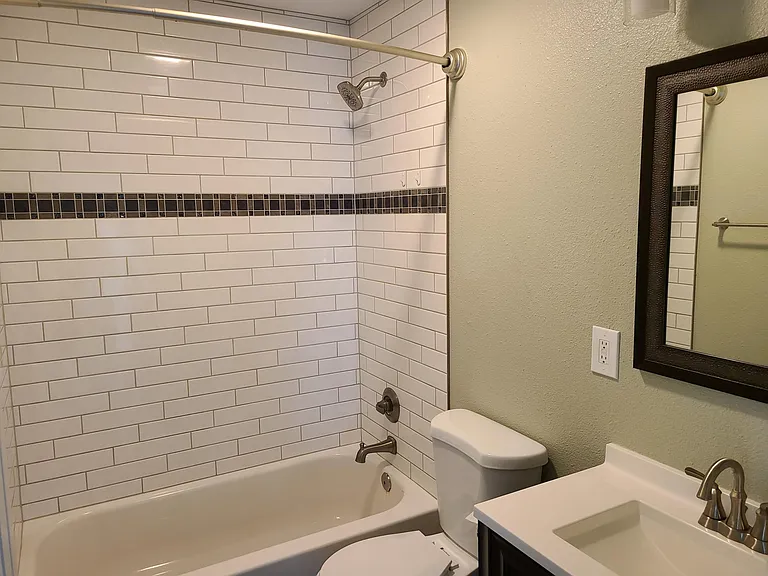 224 Hillside Ave — Photo 6