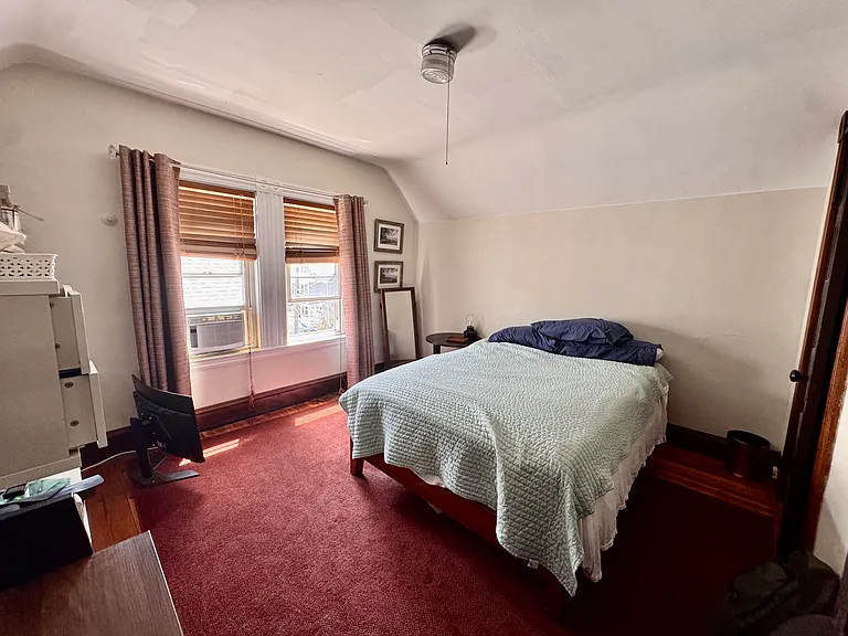 88 Yorktown St — Photo 11