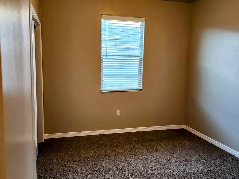 874 Blue Park Ave — Photo 9