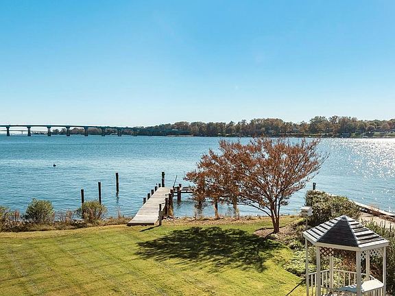 4th image of 225 Winchester Beach Dr