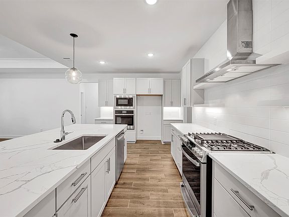 6th image of this home