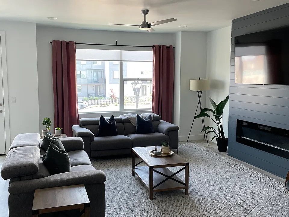 6362 W South Jordan Pkwy