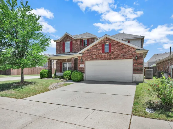 15724 Landing Creek Ln, Roanoke, TX 76262