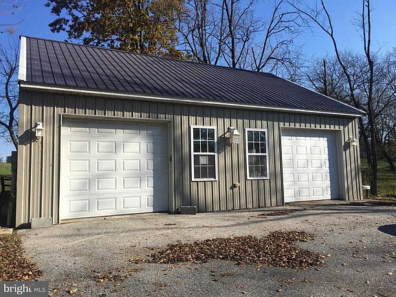 3rd image of 125 Conewago Park Dr
