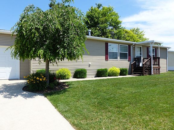 2nd image of 1700 N Ponderosa Trl