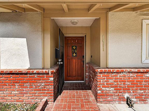 2nd image of 1401 Wyant Way