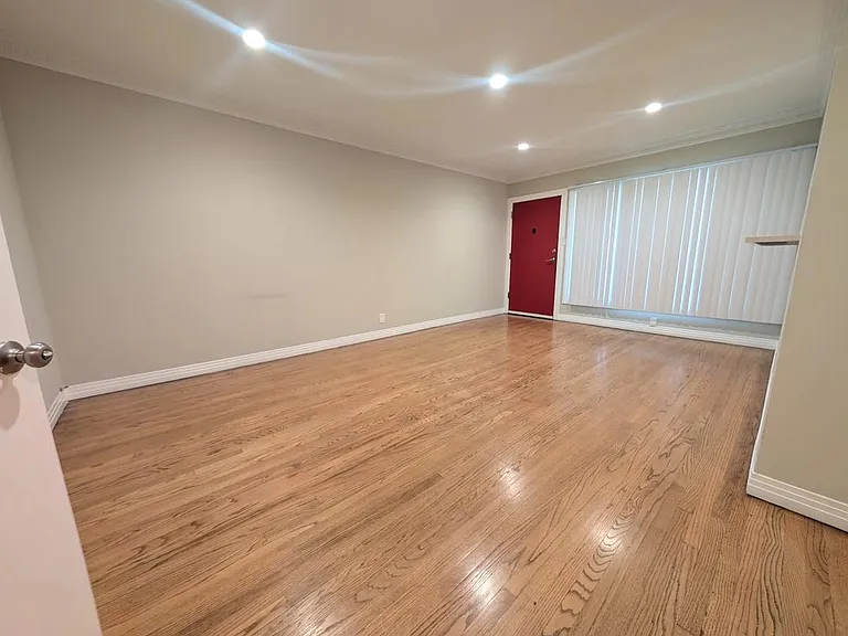 1509 S Orange Grove Ave #7 — Photo 6