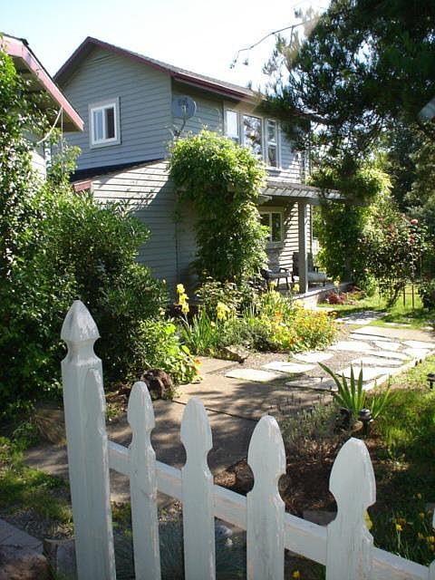 1st image of 1818 Hardman Ave