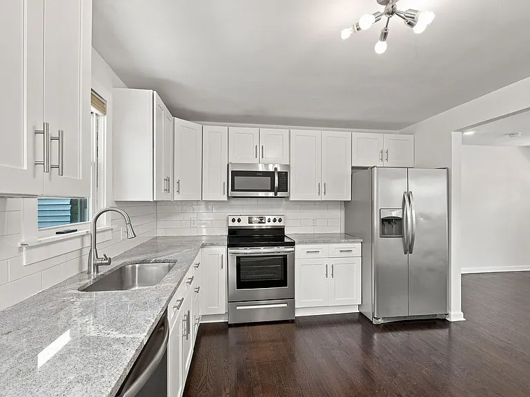 800 Oak St — Photo 10