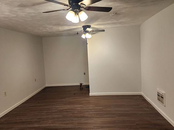 4th image of 21520 38th Ave E #1