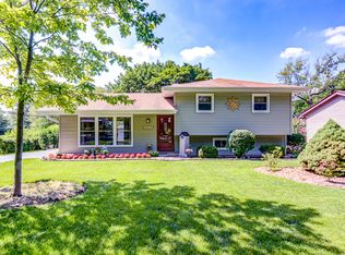 2035 Prairie Ave, Downers Grove, IL 60515