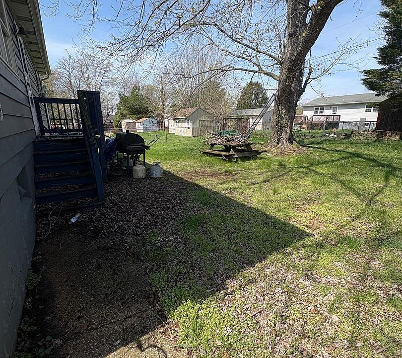 2nd image of 418 Paul Dr