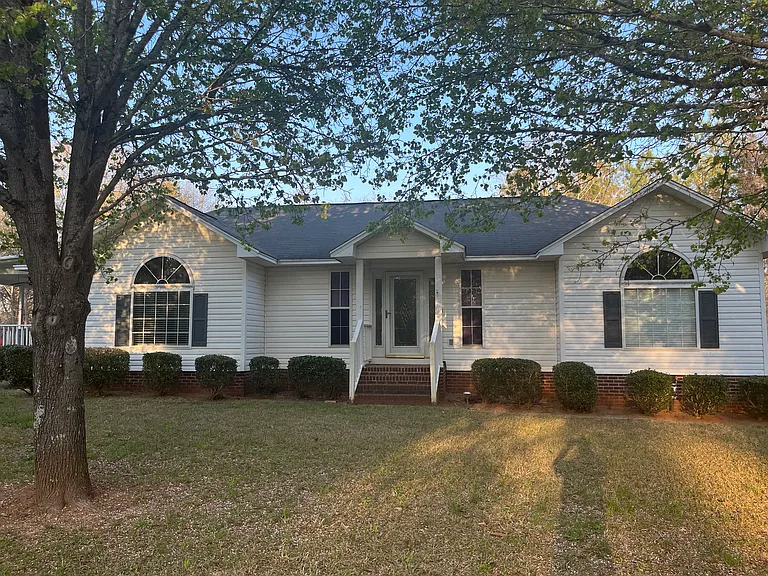 7008 State Highway 215 N — Photo 1