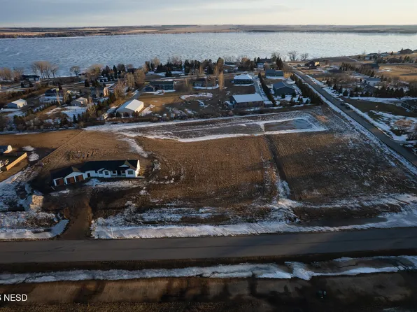 17th Ave SW, Watertown, SD 57201