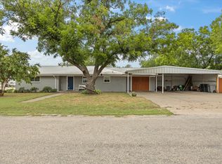 200 N Oak Ln, Tolar, TX 76476