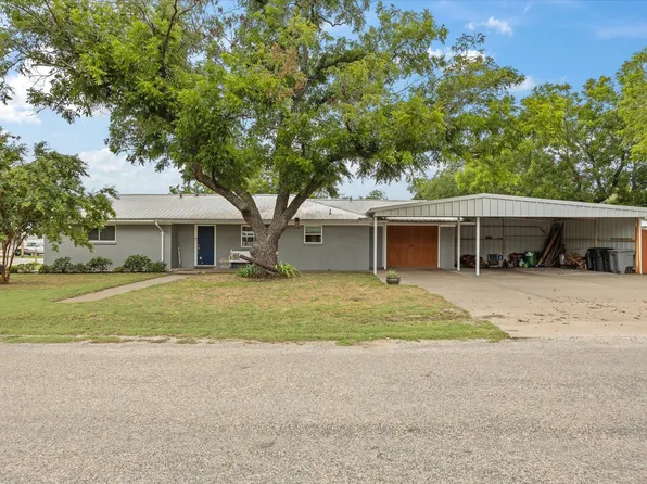 200 N Oak Ln, Tolar, TX 76476