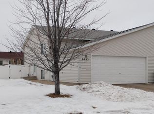 2033 50th St S, Fargo, ND 58103