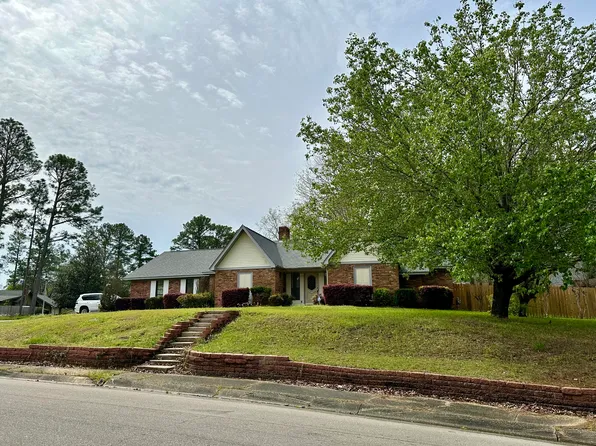 114 Kensington Dr, Hattiesburg, MS 39402