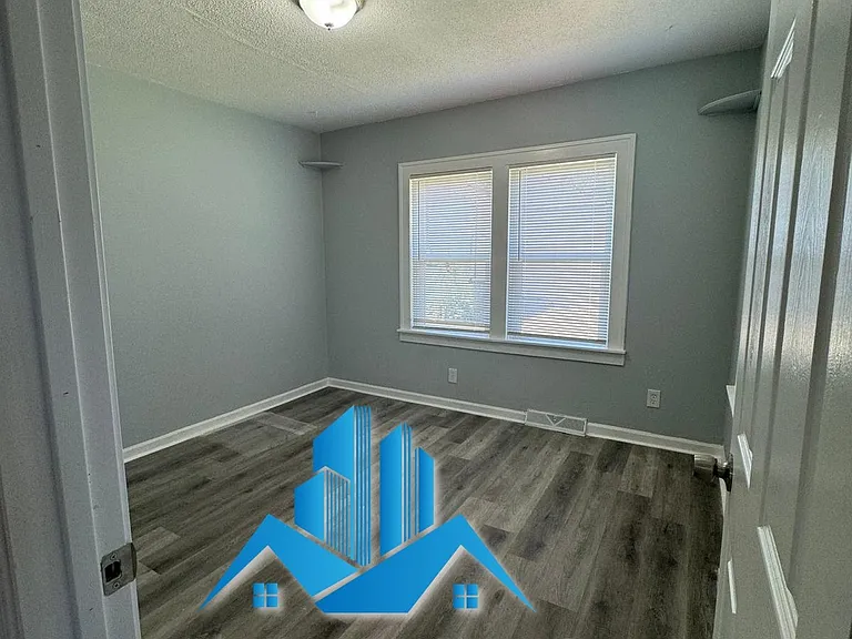 5091 Central Ave — Photo 10