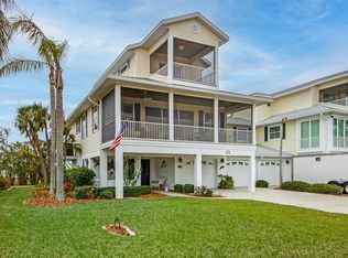 220 82nd St, Holmes Beach, FL 34217
