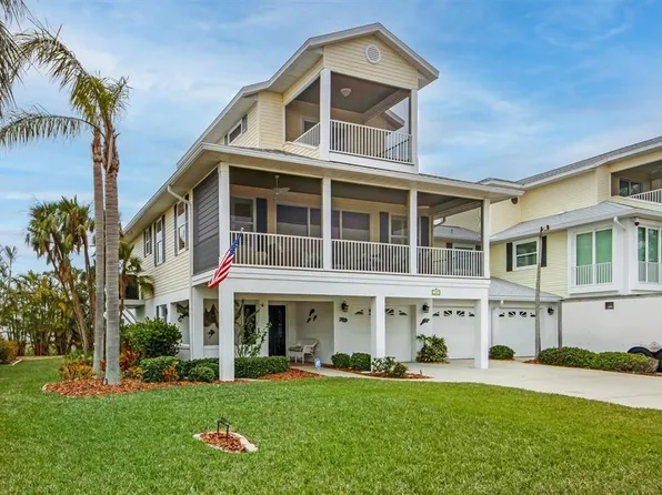 220 82nd St, Holmes Beach, FL 34217