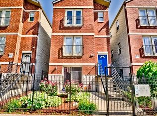 3050 W Flournoy St #3, Chicago, IL 60612